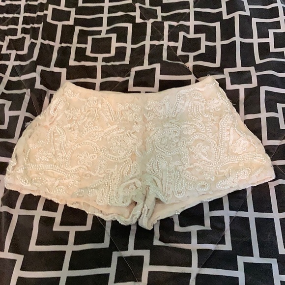 Zara short shorts - beaded with pearls - Picture 1 of 8